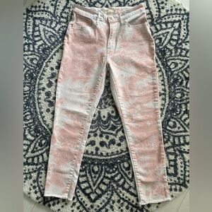 Size 30 Levi’s high rise skinny ankle jeans​​​​​​​​​​